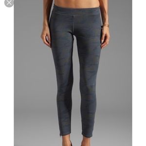 Monrow camo leggings